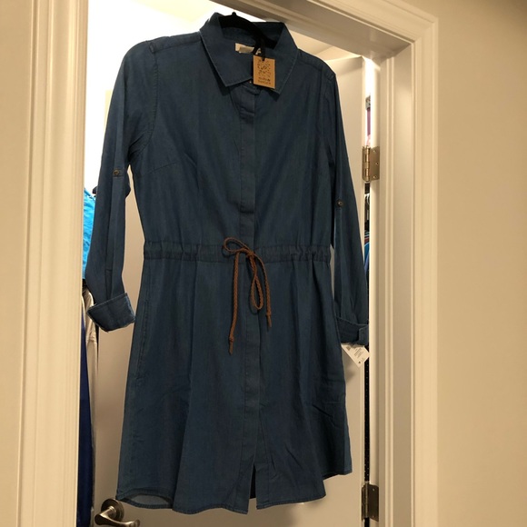 Cute Button Up Lightweight Jean Dress - Picture 2 of 4